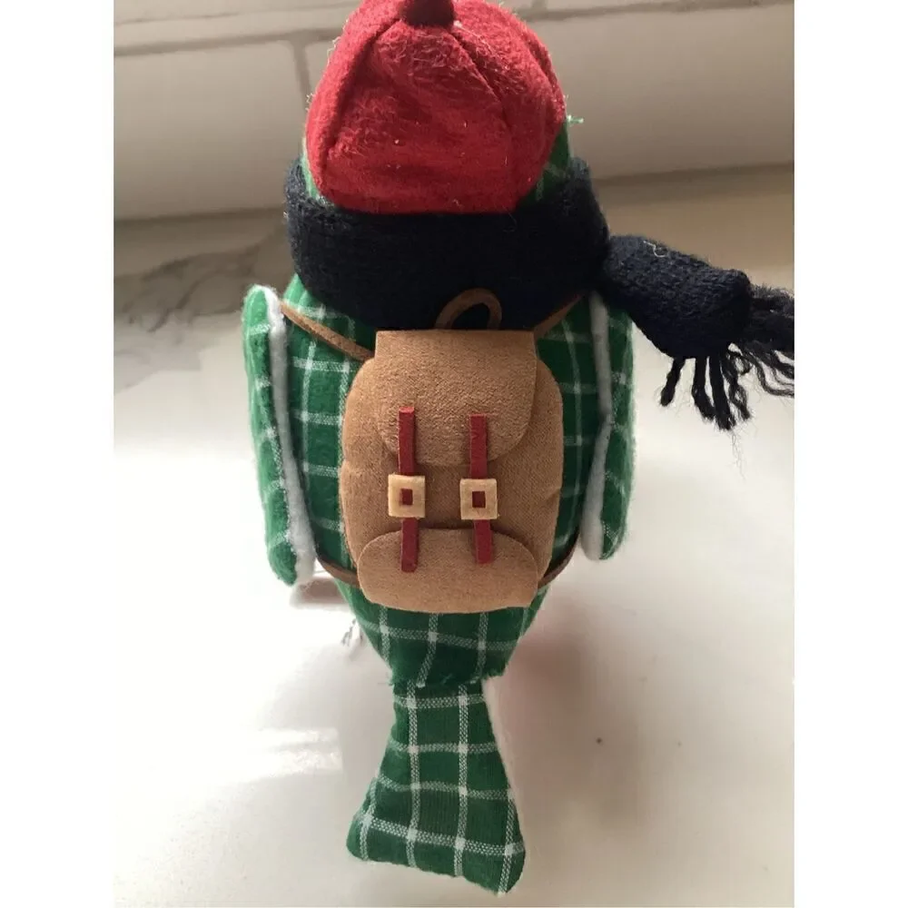 Target Maus Spritz Bird 2018 Feathery Friends  with Foot Tag Red GreenCheck Coat